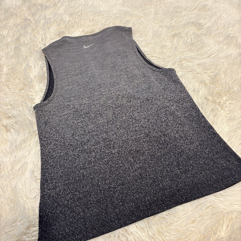 Nike Women’s Medalist Dri-fit Running tank Gray & Black size medium - Picture 8 of 10